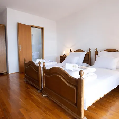 Gasthuis Apartments&rooms Lonzor Selce