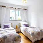 بيت ضيافة Lonzor 3*