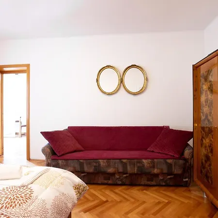 Lonzor Gostinjska kuća