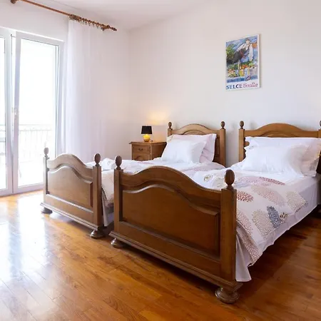 Guest house Lonzor 3*