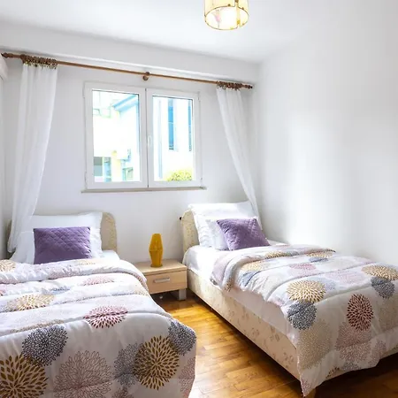 Guest house Lonzor 3*