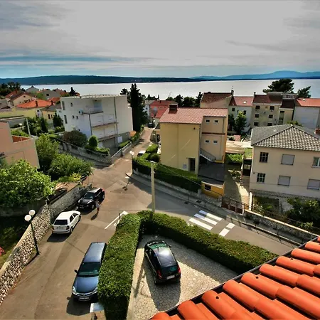 Lonzor Guest house Selce